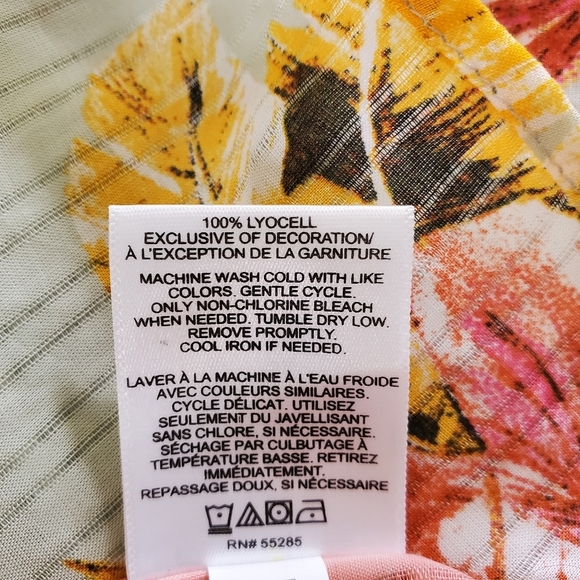 2175 * Express Floral Print Tie Front Blouse Sage Green Size M NWT - Picture 4 of 8